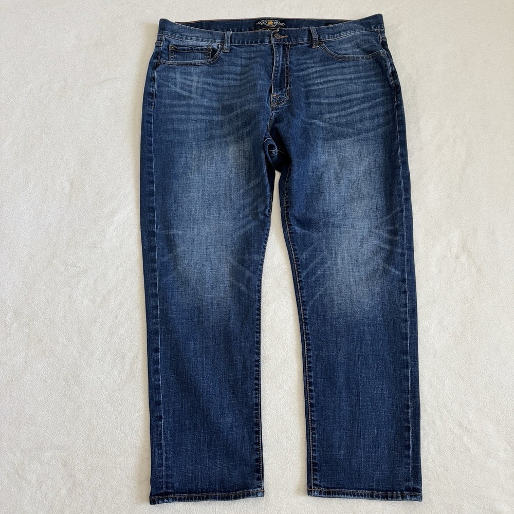 Lucky Brand 410 Athletic Fit Jeans Mens 40x30 (41x29) Blue Medium Wash Stretch